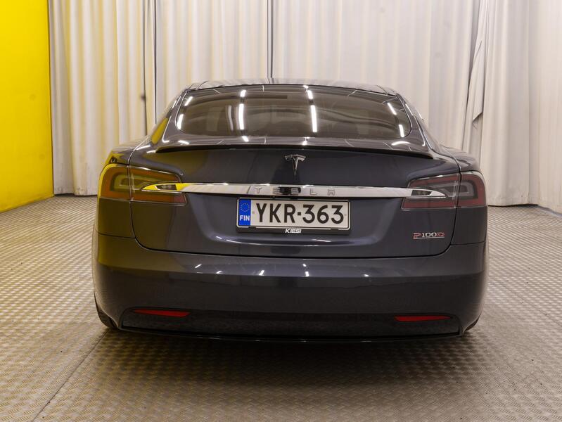 Tesla Model S vaihtoauto
