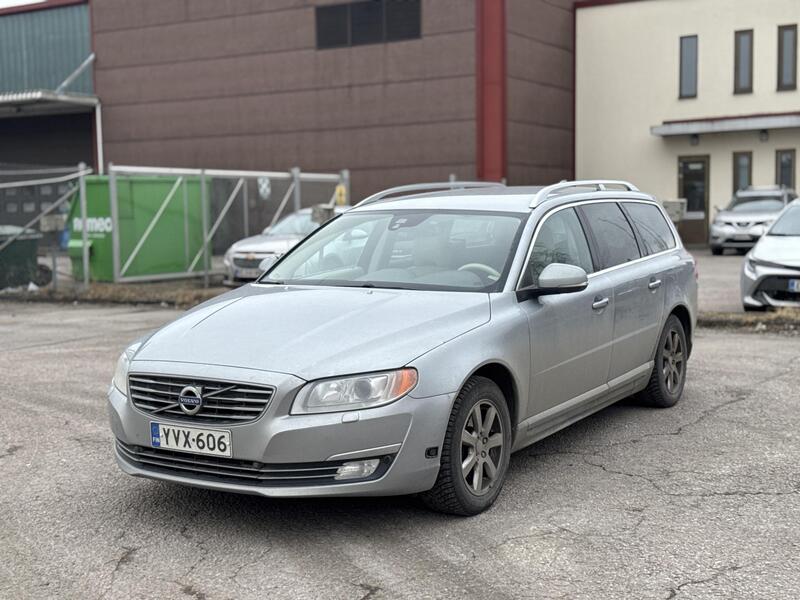 Volvo V70 vaihtoauto