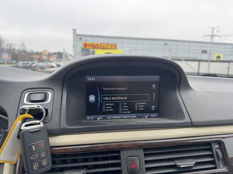 Volvo V70 vaihtoauto