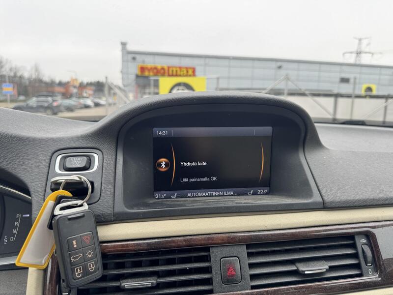 Volvo V70 vaihtoauto