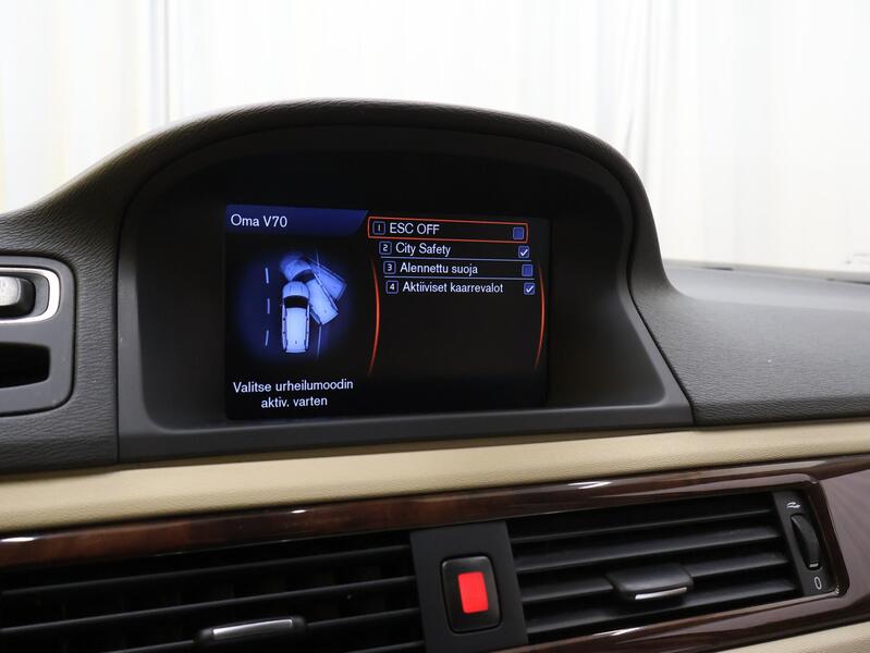 Volvo V70 vaihtoauto