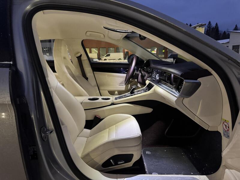 Porsche Panamera vaihtoauto