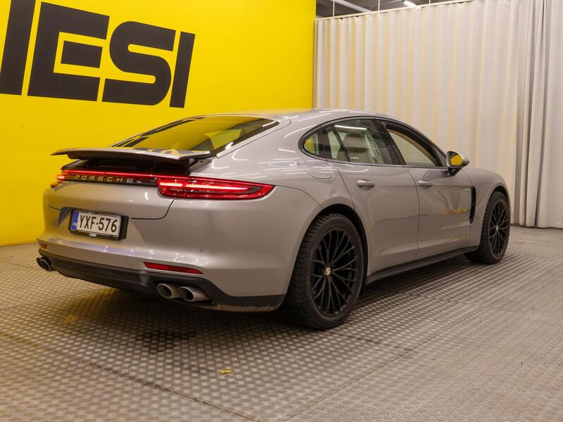 Porsche Panamera vaihtoauto