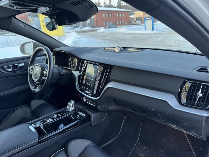 Volvo V60 vaihtoauto