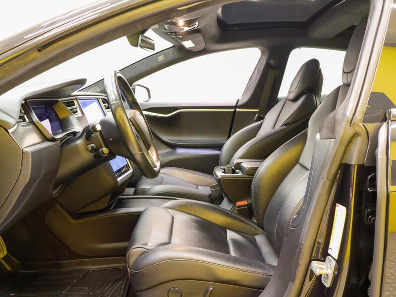 Tesla Model S vaihtoauto