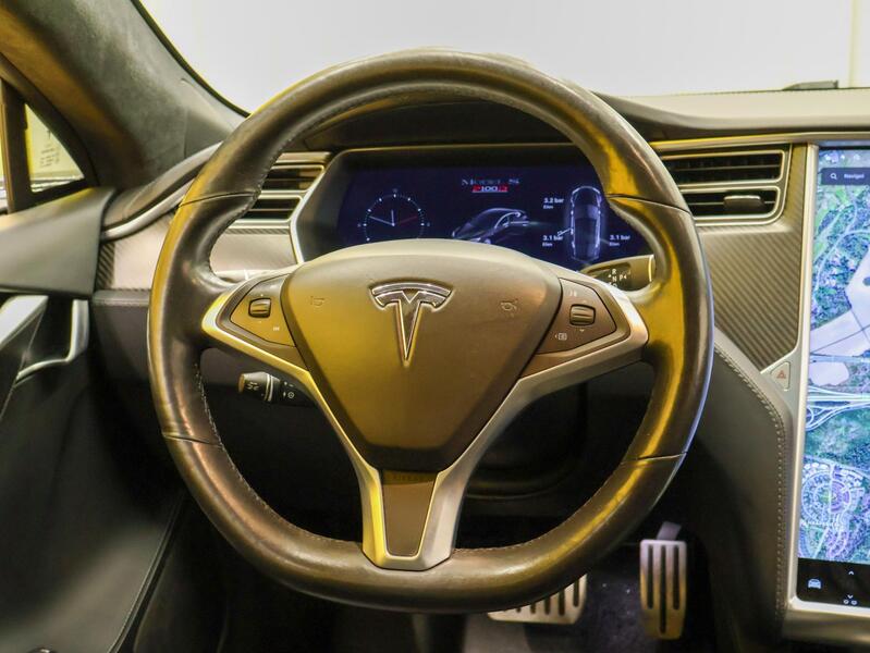 Tesla Model S vaihtoauto