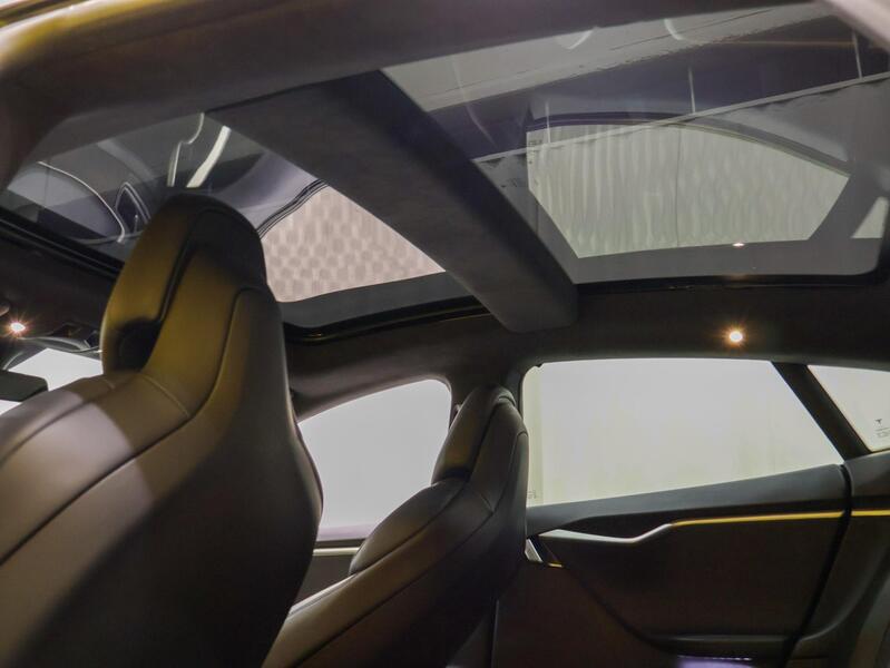 Tesla Model S vaihtoauto