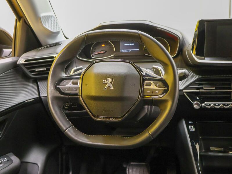 Peugeot 208 vaihtoauto