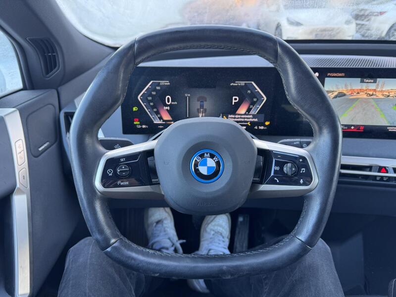 BMW iX vaihtoauto