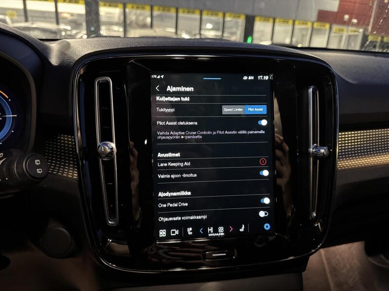 Volvo XC40 vaihtoauto