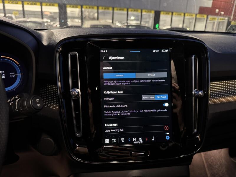 Volvo XC40 vaihtoauto