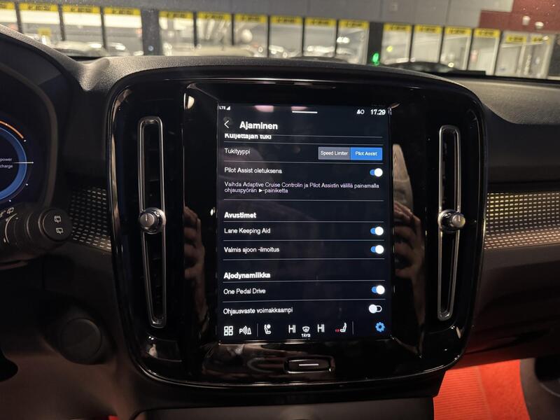 Volvo XC40 vaihtoauto