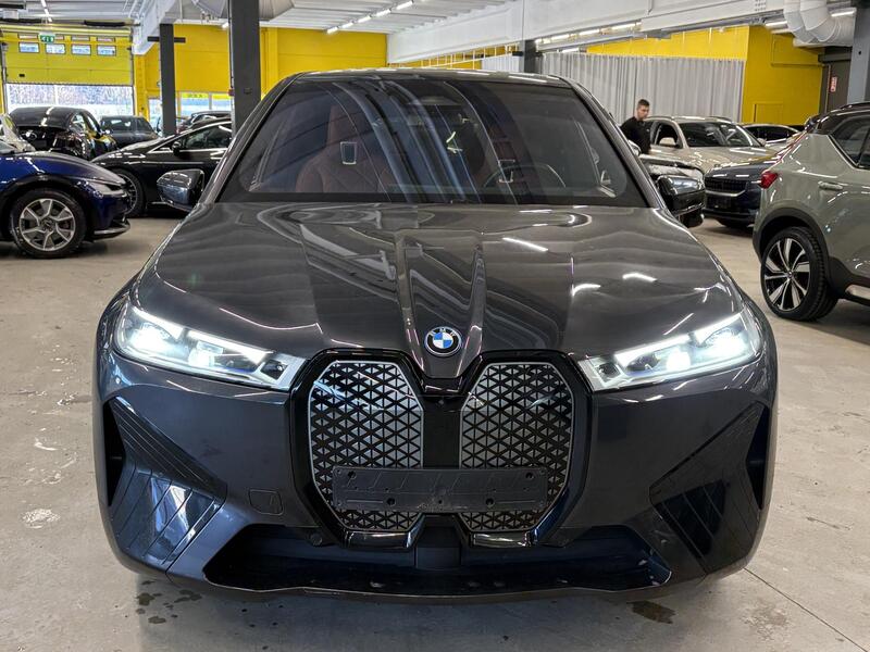 BMW iX vaihtoauto