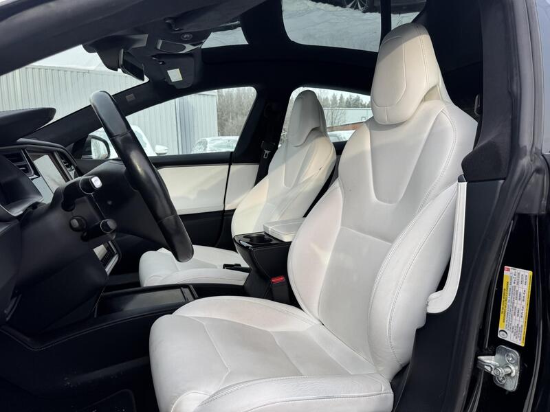 Tesla Model S vaihtoauto