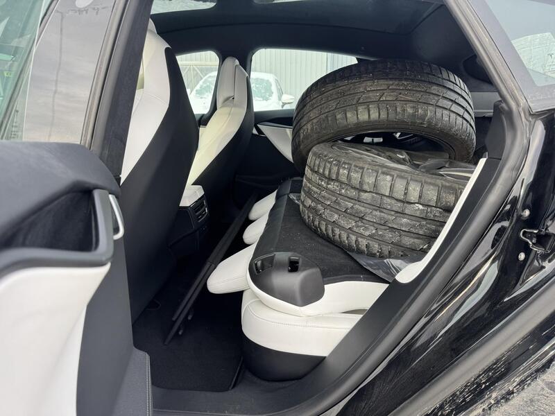 Tesla Model S vaihtoauto