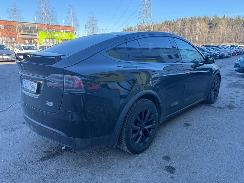 Tesla Model X vaihtoauto