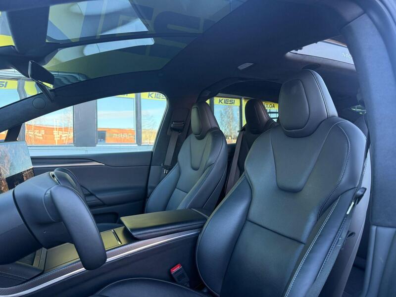 Tesla Model X vaihtoauto