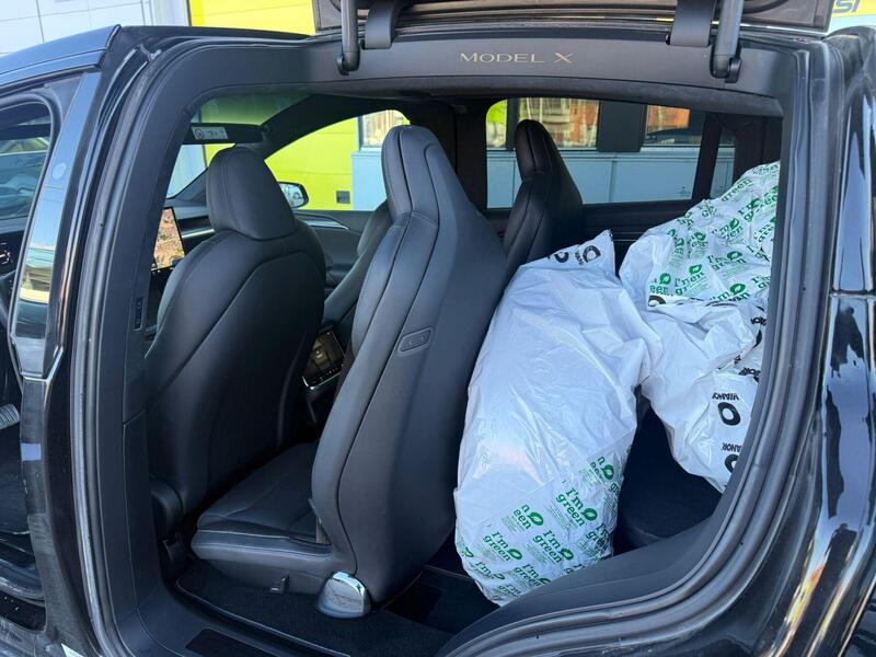 Tesla Model X vaihtoauto