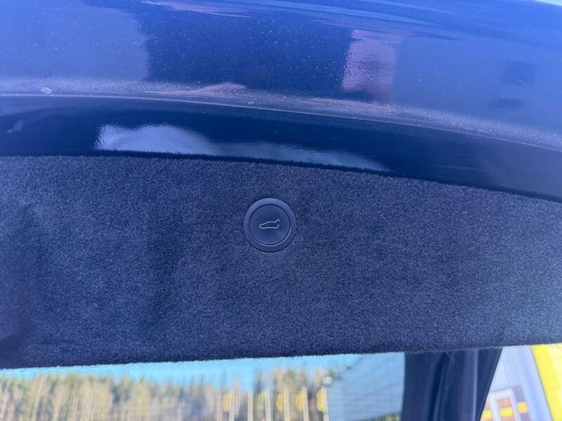 Tesla Model X vaihtoauto