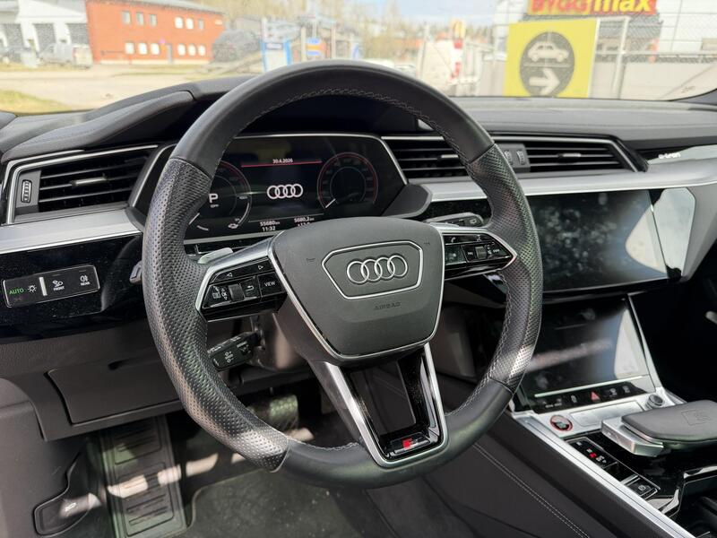 Audi e-tron vaihtoauto