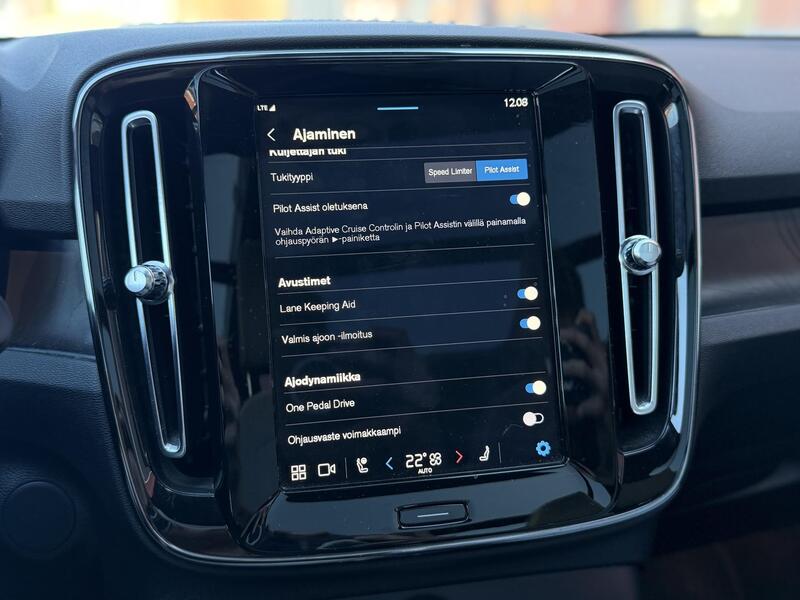 Volvo XC40 vaihtoauto