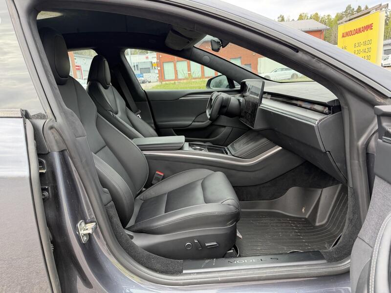 Tesla Model S vaihtoauto