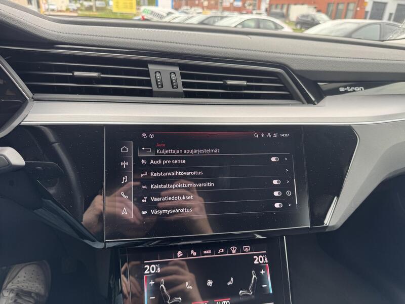 Audi Q8 e-tron vaihtoauto