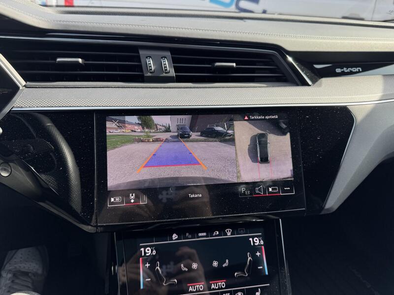 Audi e-tron vaihtoauto