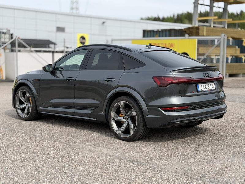 Audi e-tron vaihtoauto