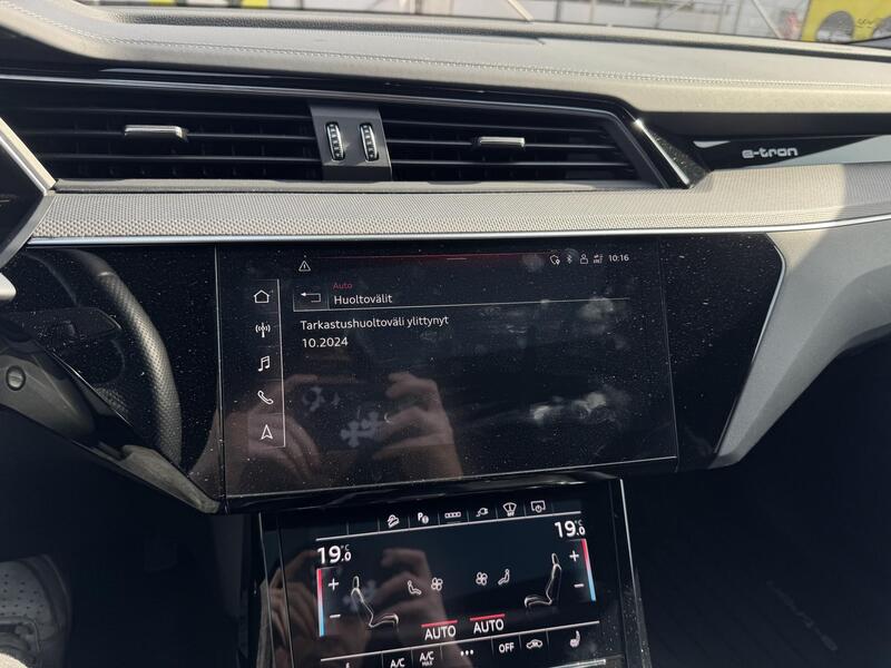 Audi e-tron vaihtoauto