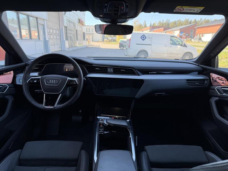 Audi e-tron vaihtoauto