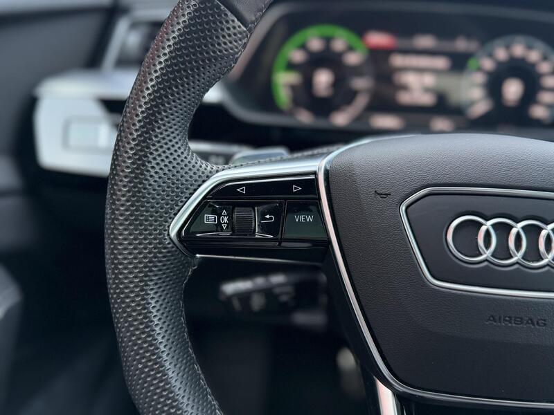 Audi Q8 e-tron vaihtoauto