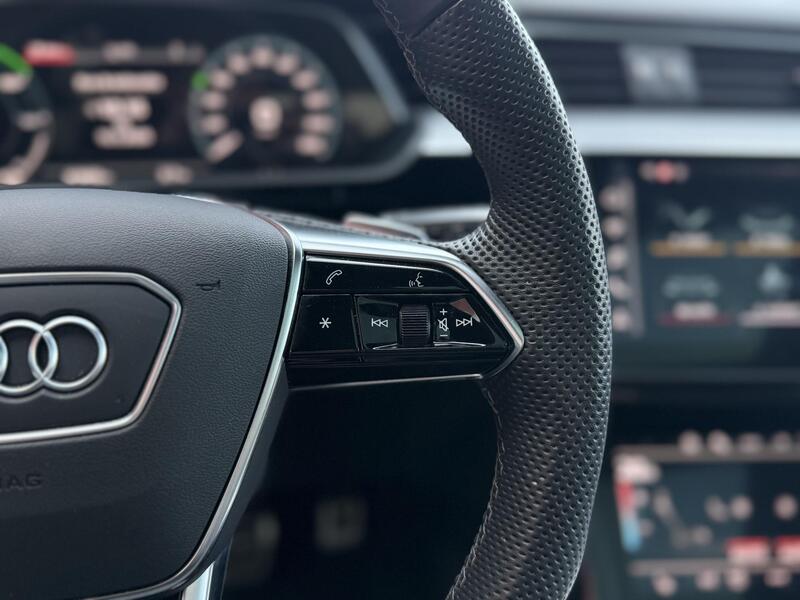 Audi Q8 e-tron vaihtoauto