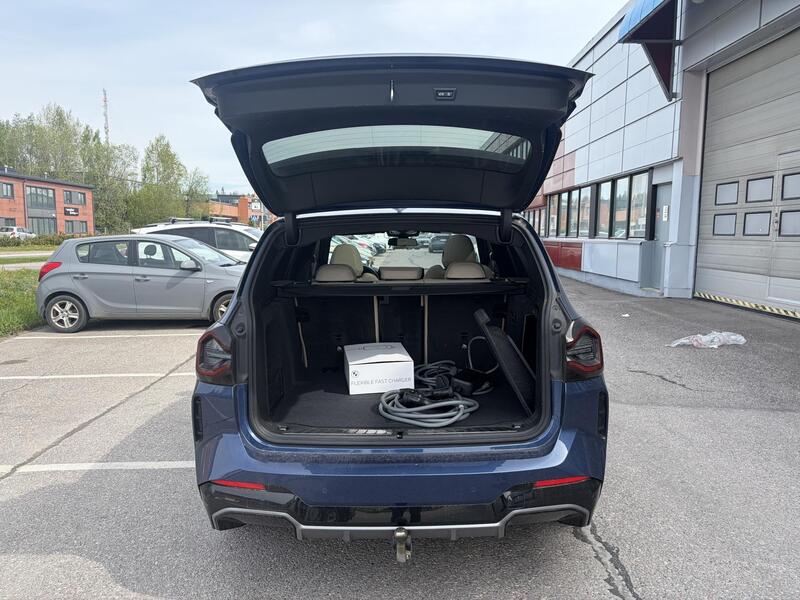BMW iX3 vaihtoauto