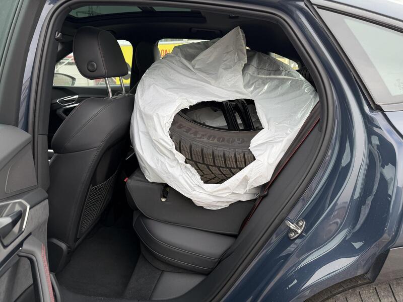 Audi Q8 e-tron vaihtoauto