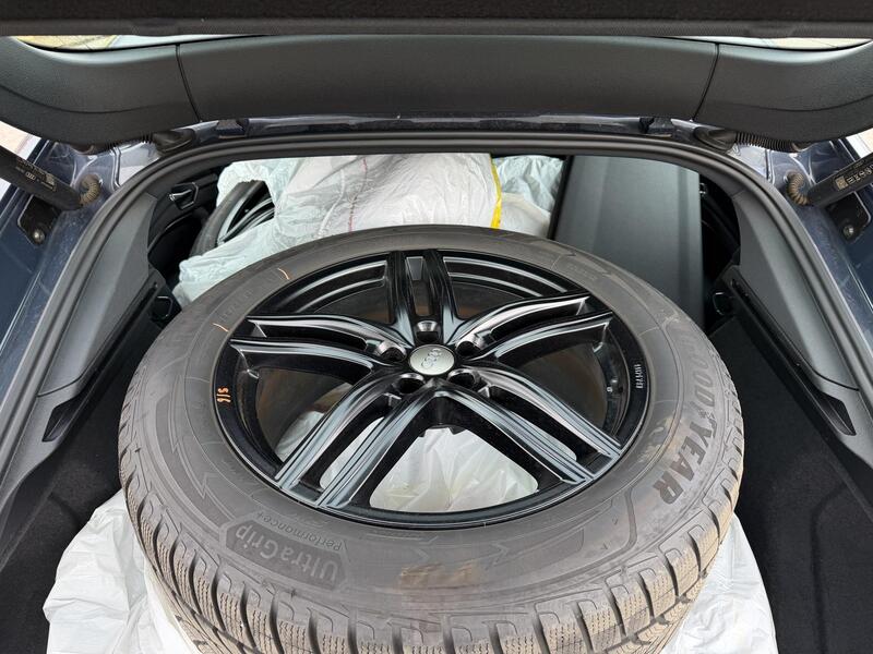 Audi Q8 e-tron vaihtoauto