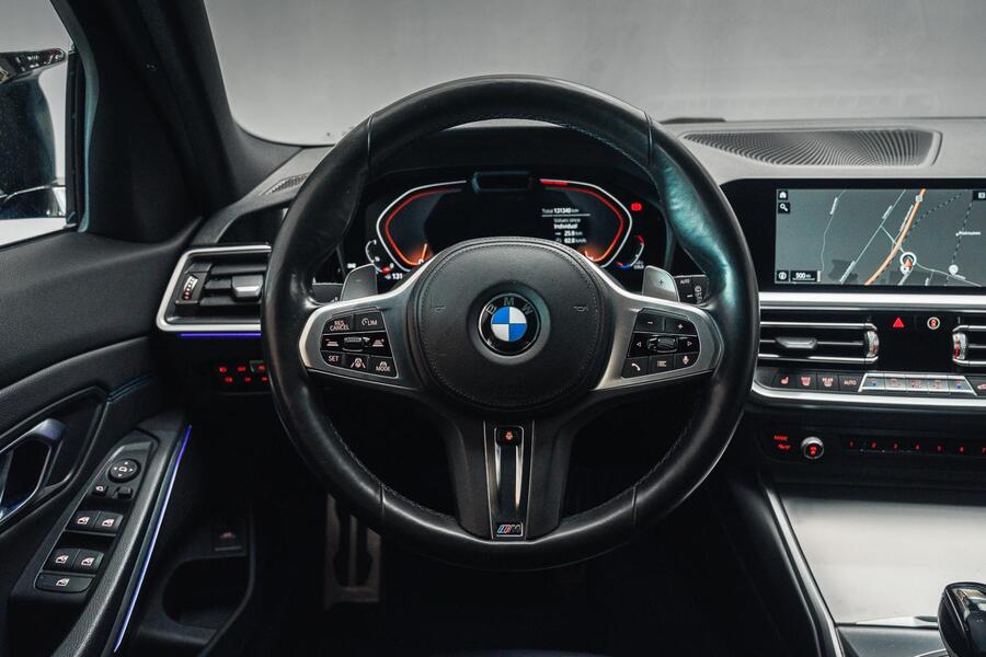 BMW 320 vaihtoauto