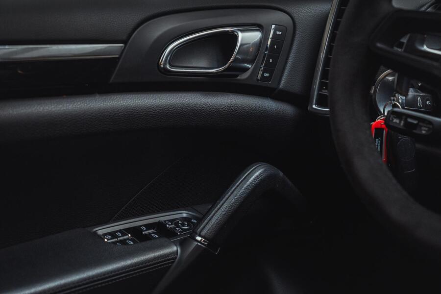 Porsche Cayenne vaihtoauto