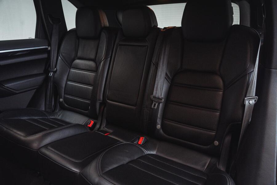 Porsche Cayenne vaihtoauto