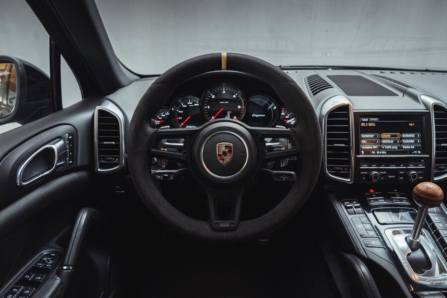 Porsche Cayenne vaihtoauto