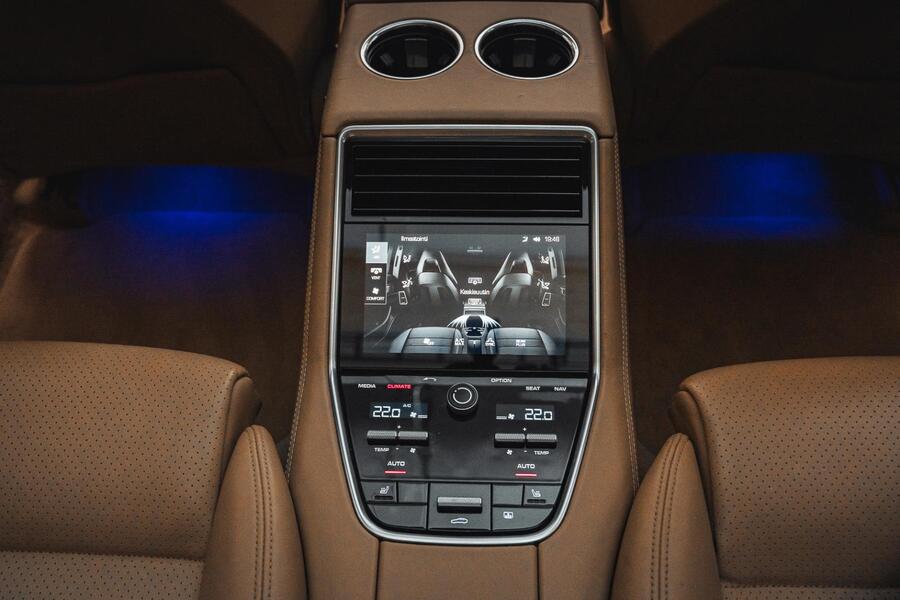 Porsche Panamera vaihtoauto