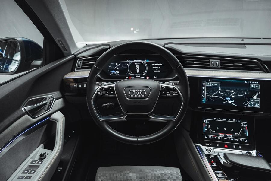 Audi e-tron vaihtoauto