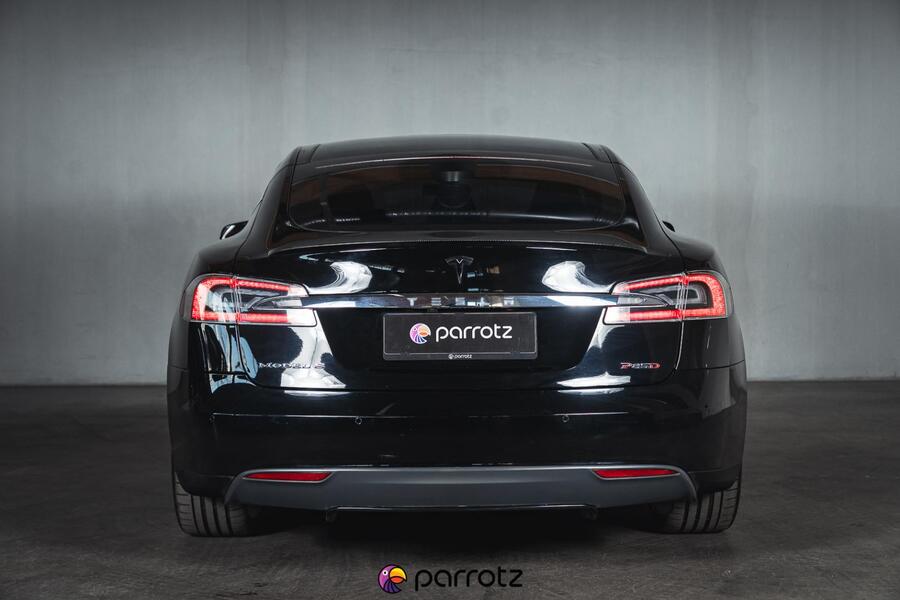 Tesla Model S vaihtoauto