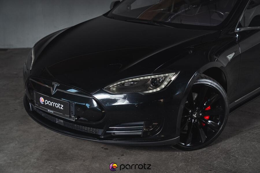 Tesla Model S vaihtoauto