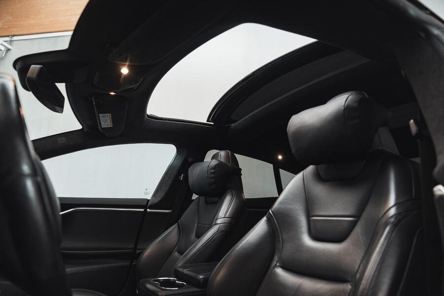 Tesla Model S vaihtoauto