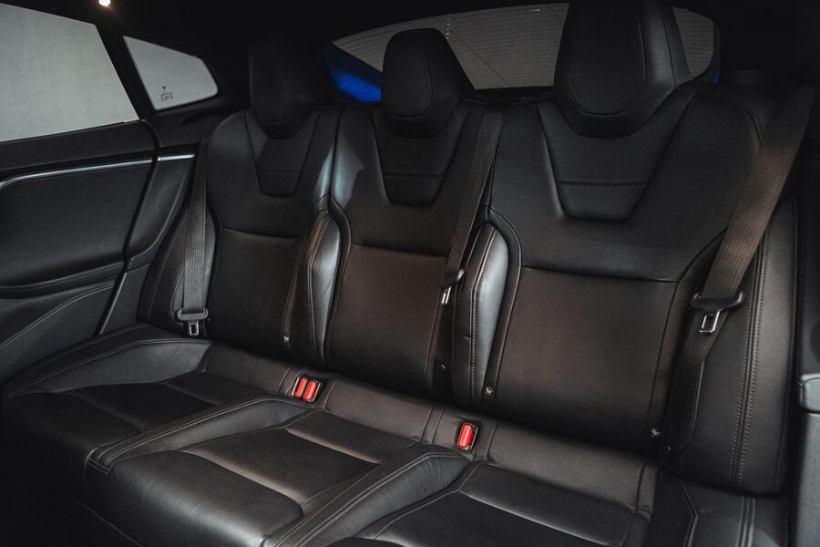 Tesla Model S vaihtoauto