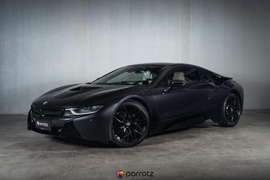 BMW i8 vaihtoauto