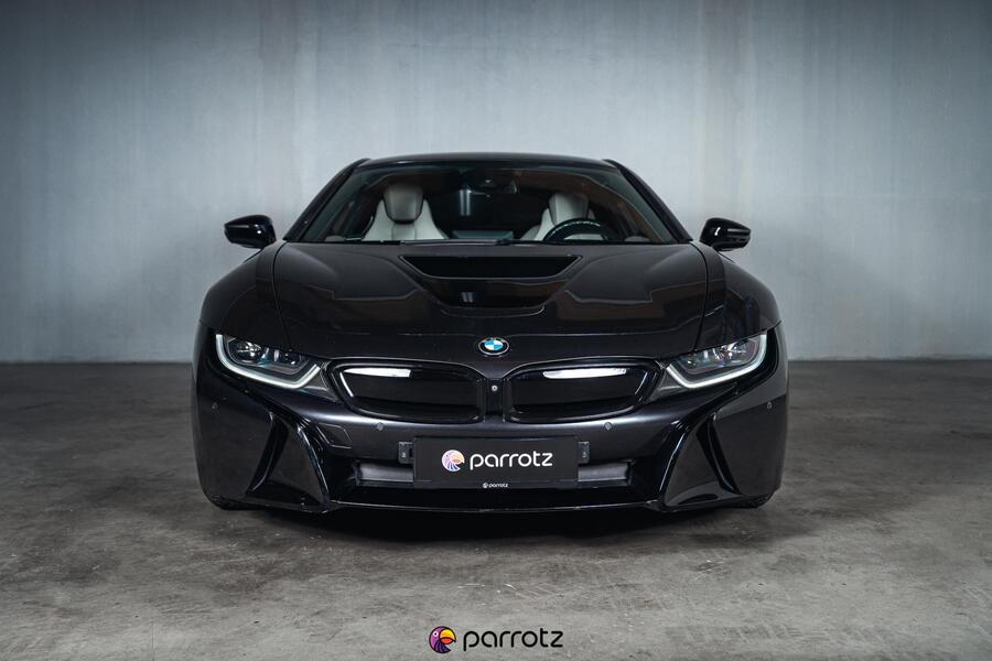 BMW i8 vaihtoauto