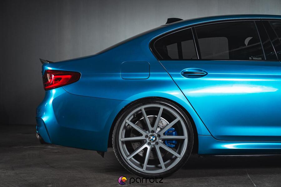 BMW M5 vaihtoauto