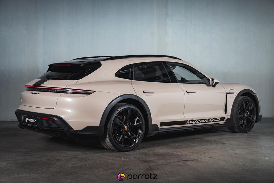 Porsche Taycan vaihtoauto